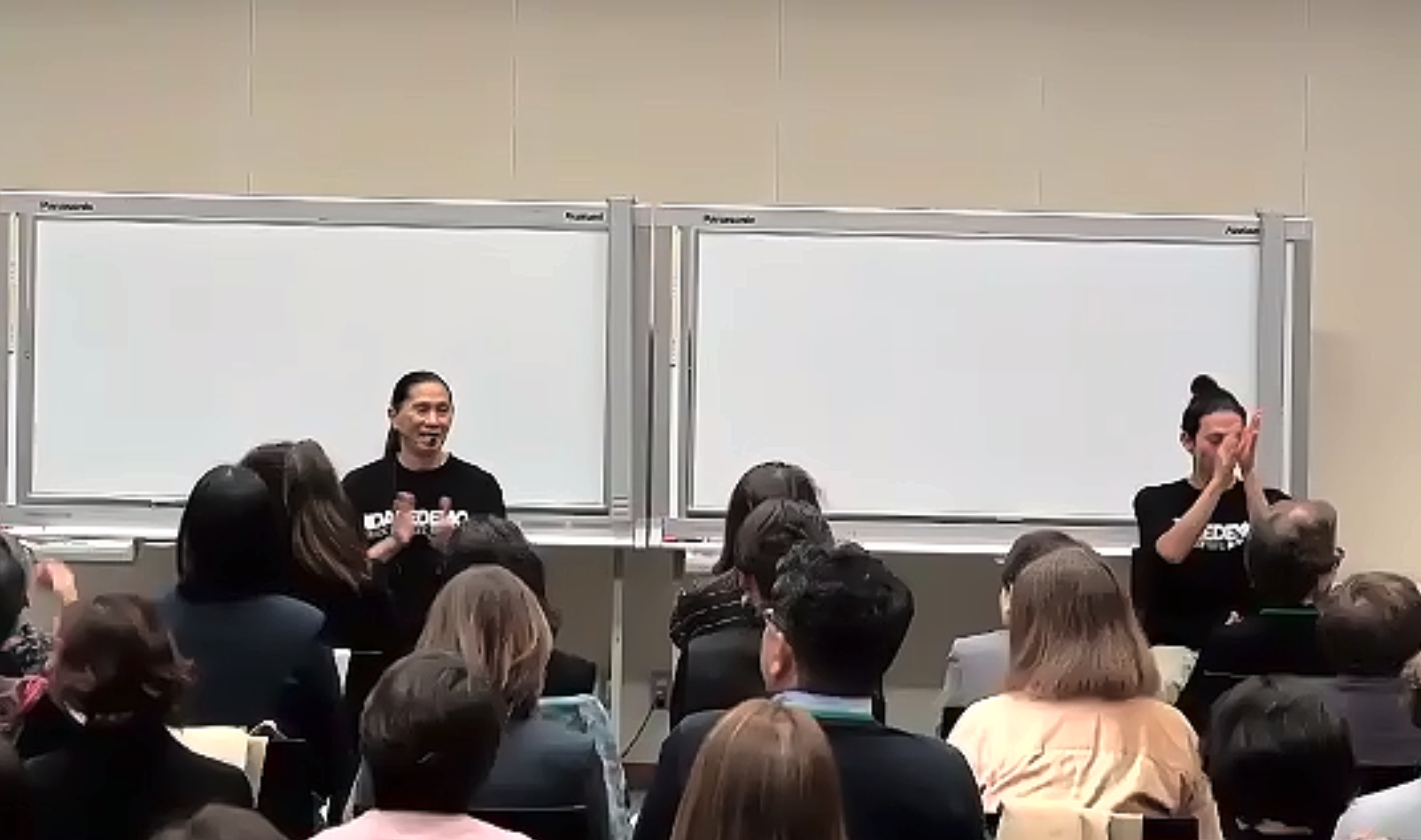 TRF SAMさんによるダレデモダンスの紹介